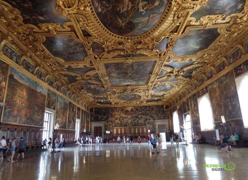 Dükler Sarayı Büyük Salon, Venedik Gezilecek Yerler