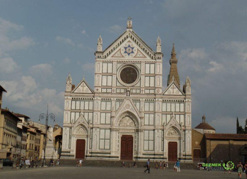 Santa Groce Bazilikası, Floransa Gezilecek Yerler