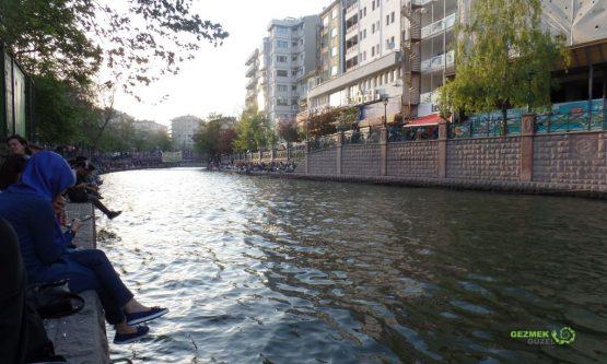 Porsuk Nehri Çevresi ve Adalar, Eskişehir Gezilecek Yerler