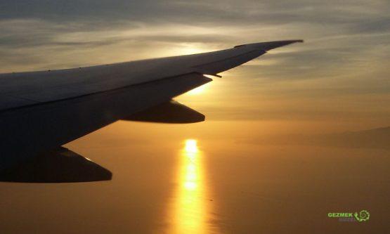 Uçaktan Manzara, Bindiğimiz En Ufak Uçak, Uçakta Yangın, Uçak Yolculuklarında Başımıza Gelen Sıra Dışı Olaylar ve Yolcu Hakları