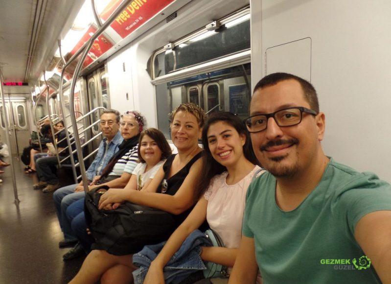 Ailece New York Metrosunda, New York gezi notları
