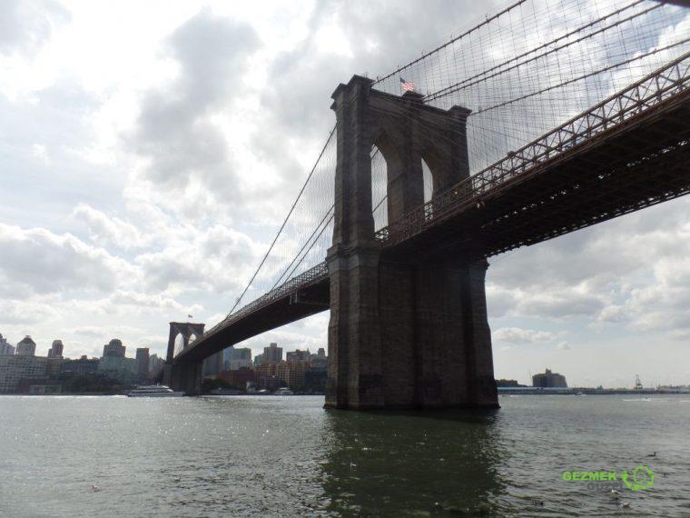 Brooklyn Köprüsü, New York Gezilecek Yerler