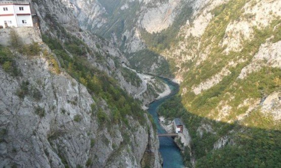 FrontEskiYugoslavyaYollarında1