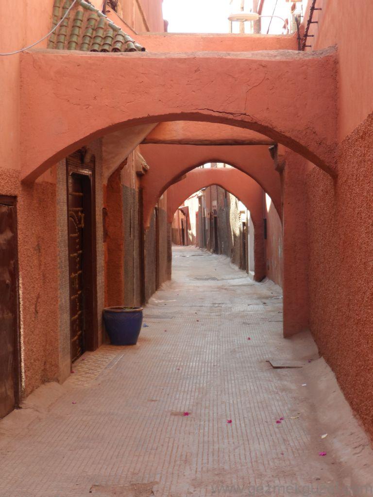 Marrakech sokaklarından