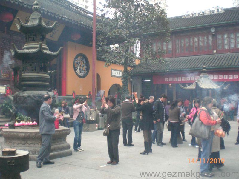 Şangay görülecek yerler Jade Buddha tapınağı
